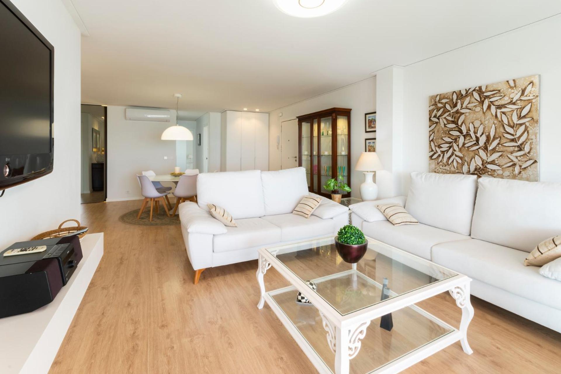 Carmenes Atico Apartment *